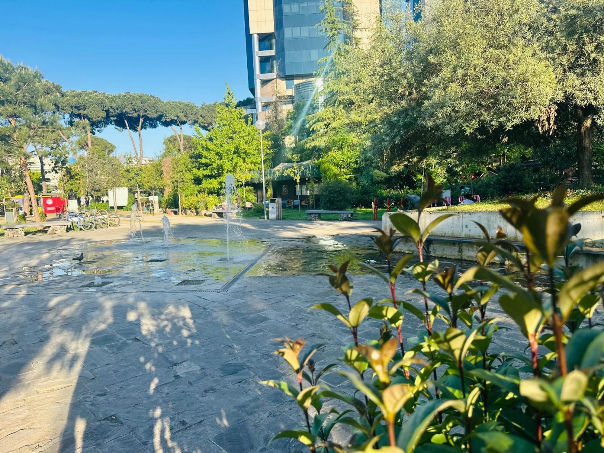 Amo Tower Tirana Center Leilighet Eksteriør bilde