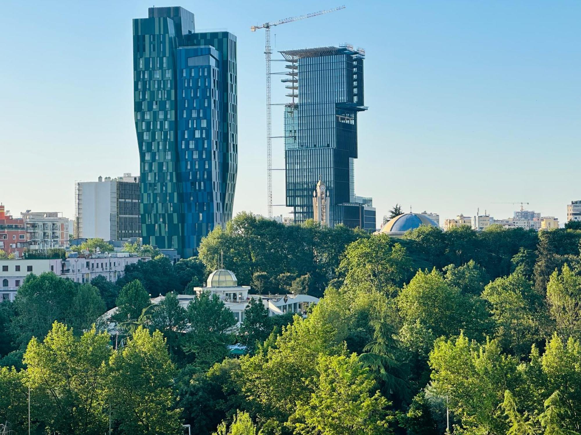 Amo Tower Tirana Center Leilighet Eksteriør bilde